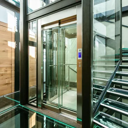Domus Cavour Rooms&suites تيرانو