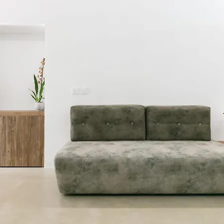 Domus Cavour Rooms&suites تيرانو