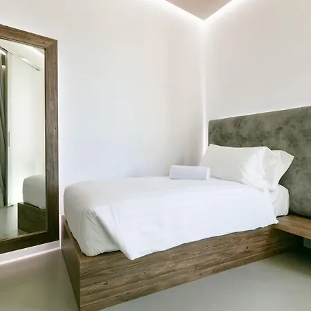 فندق Domus Cavour Rooms&suites تيرانو
