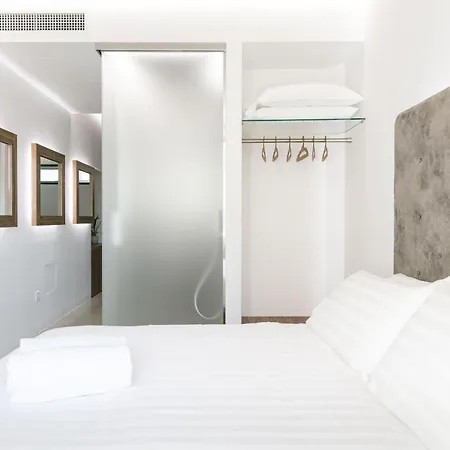 Domus Cavour Rooms&suites Tirano