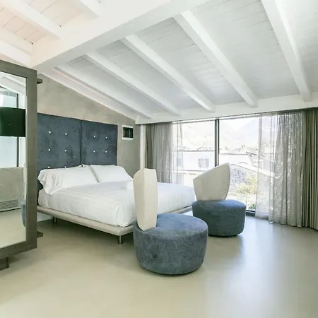Domus Cavour Rooms&suites Tirano