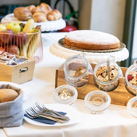 Hotel Domus Cavour Rooms&suites Tirano