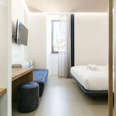 Domus Cavour Rooms&suites * Tirano