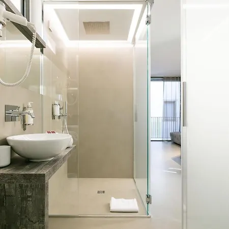 Domus Cavour Rooms&suites Hotel Tirano