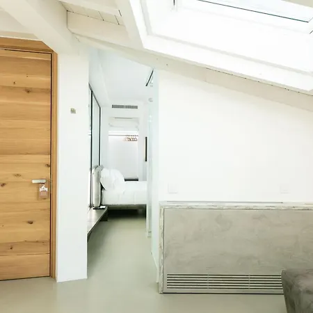 Domus Cavour Rooms&suites