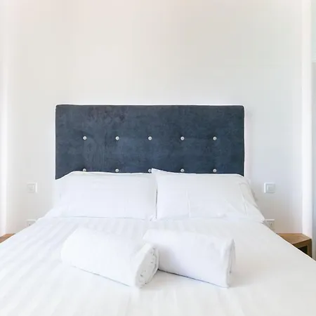 Domus Cavour Rooms&suites Hotel