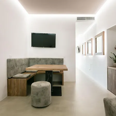 Hotel Domus Cavour Rooms&suites *