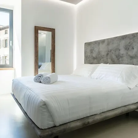 Hotel Domus Cavour Rooms&suites Tirano