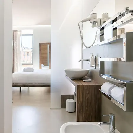 Domus Cavour Rooms&suites Tirano